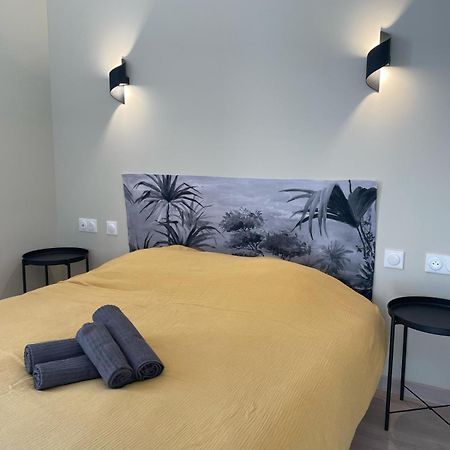 La Chapelle Apartment บัวร์ ภายนอก รูปภาพ