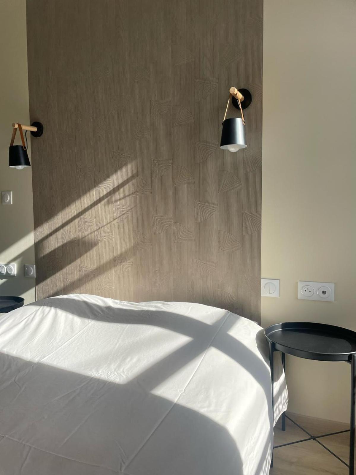 La Chapelle Apartment บัวร์ ภายนอก รูปภาพ